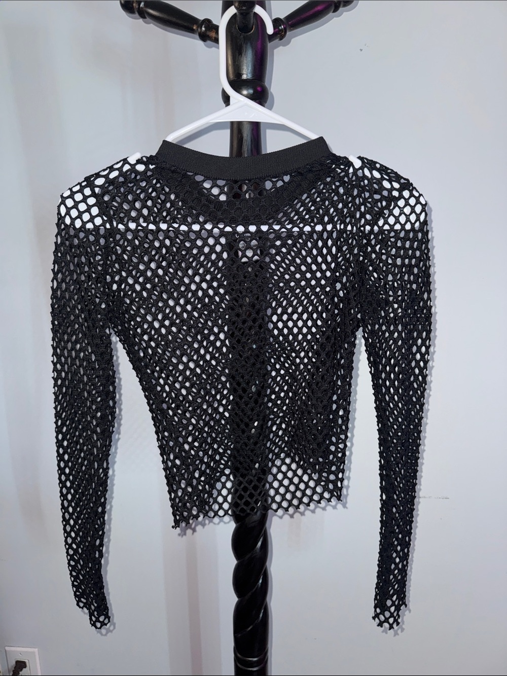 Black Open-Knit Long Sleeve Crop Top - Women 31
